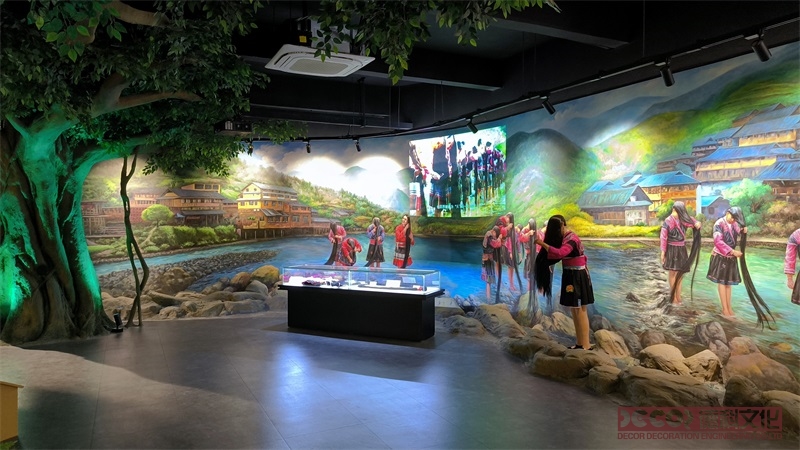 展覽館設(shè)計中如何創(chuàng)造出具有地域特色的展示環(huán)境？